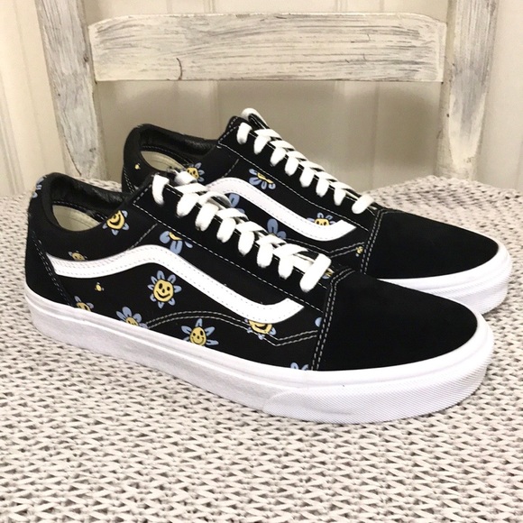 Vans Shoes - Vans Old Skool Smiley Face Sneakers